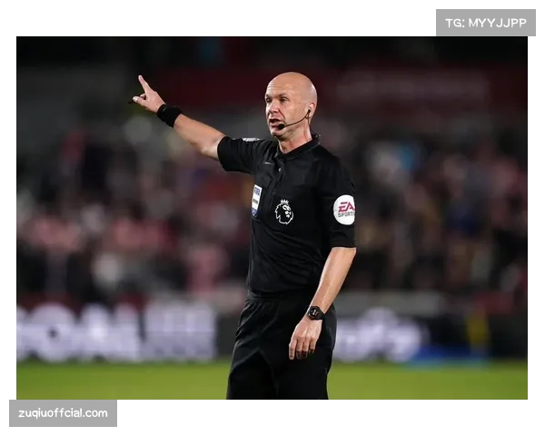 英超官方公布第33轮裁判安排,泰勒将执法北伦敦德比 英超官方公布第33轮裁判安排,泰勒将执法北伦敦德比